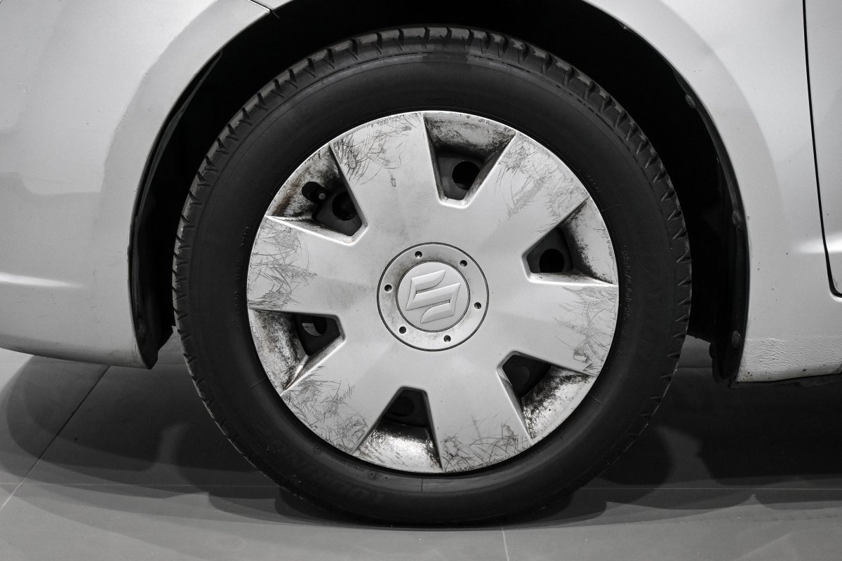 Foto Suzuki Swift 25