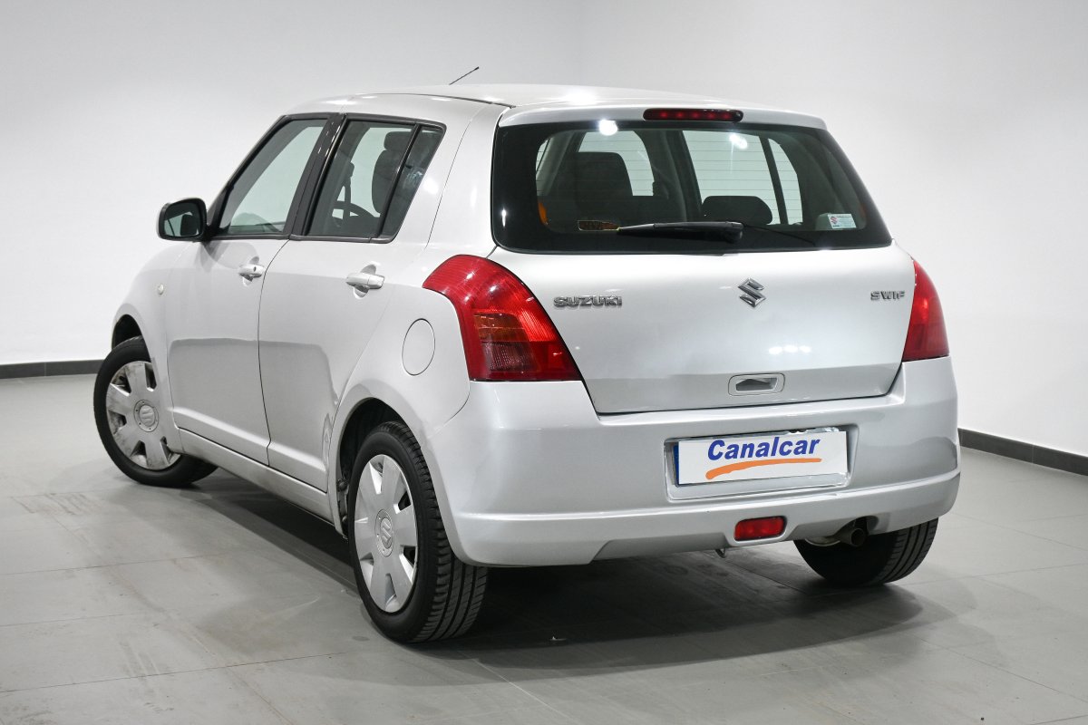 Foto Suzuki Swift 6