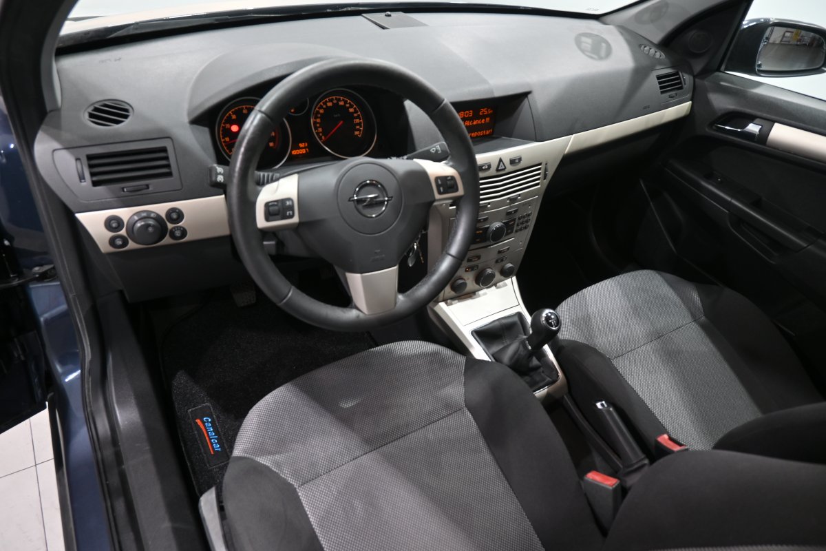 Foto Opel Astra 9