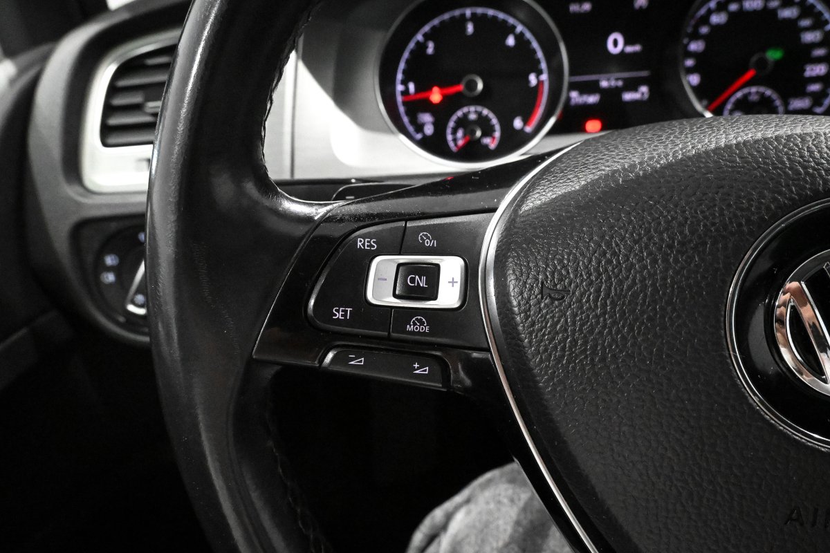 Foto Volkswagen Golf 29