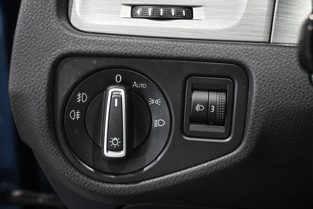 Foto Volkswagen Golf 31