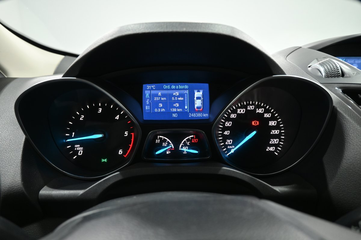 Foto Ford Kuga 12