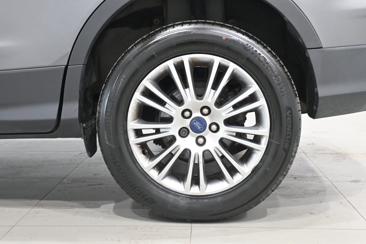 Foto Ford Kuga 26