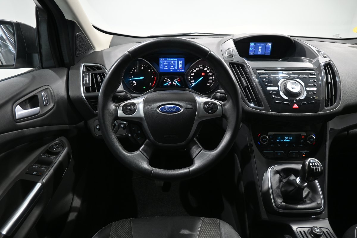 Foto Ford Kuga 17