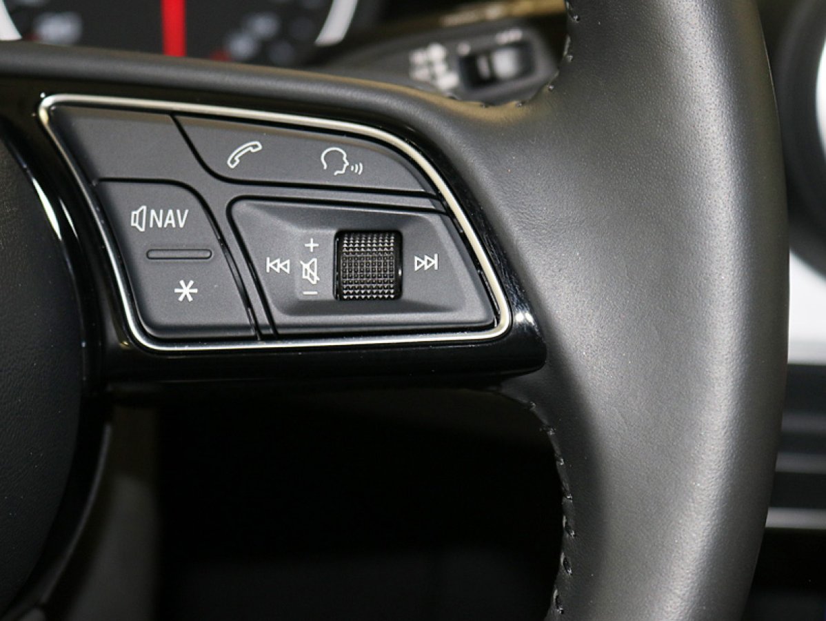 Foto Audi Q2 30