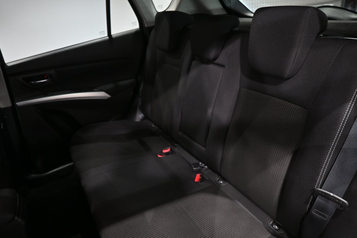 Foto Suzuki SX4 S-Cross 12