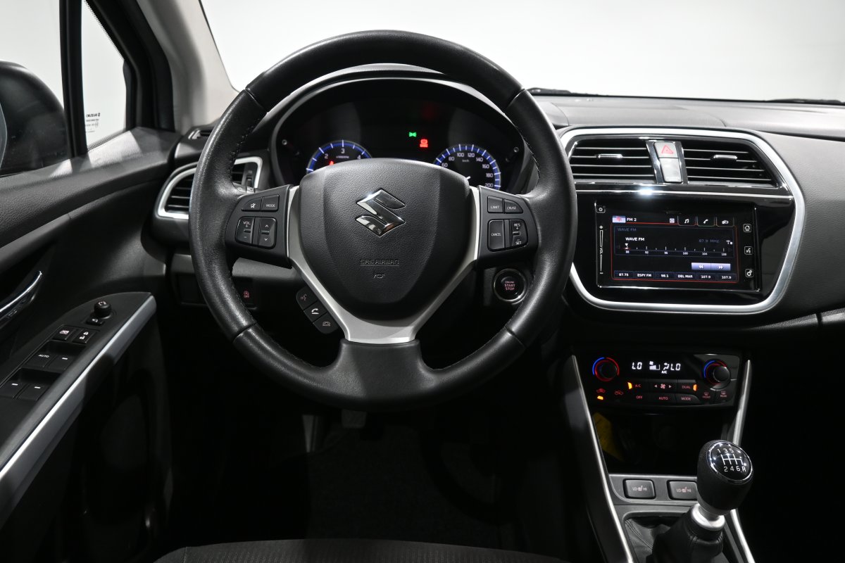 Foto Suzuki SX4 S-Cross 19