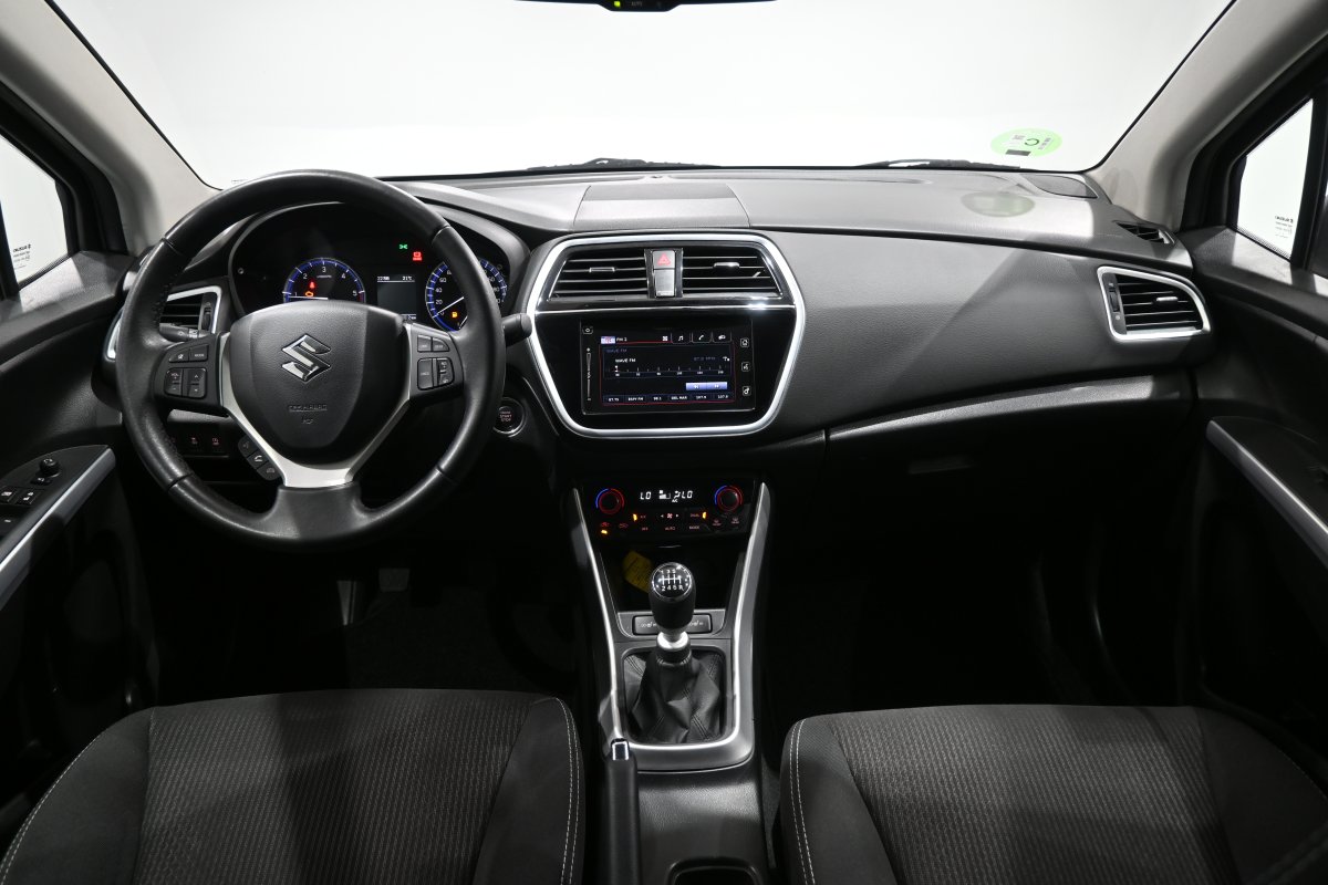 Foto Suzuki SX4 S-Cross 18