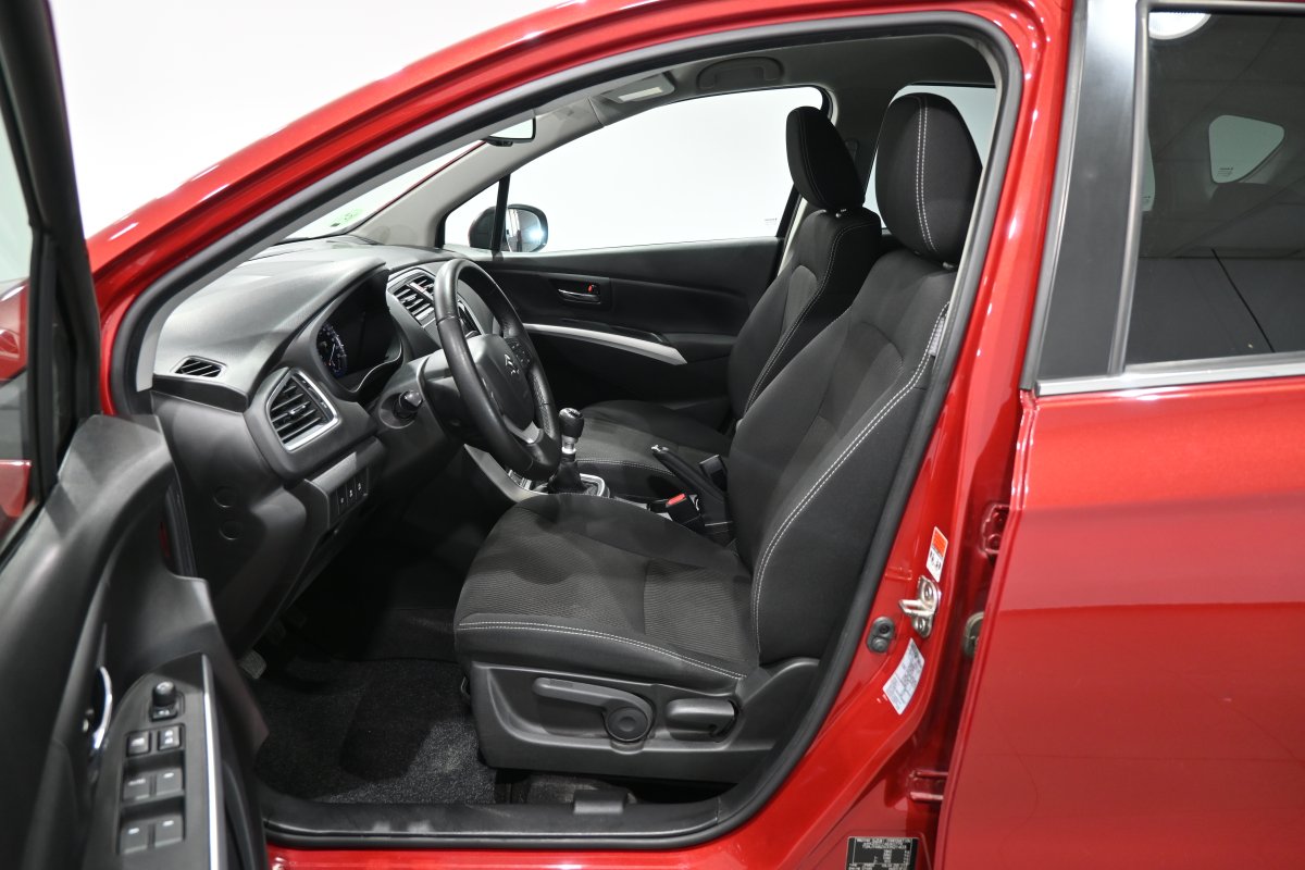 Foto Suzuki SX4 S-Cross 10