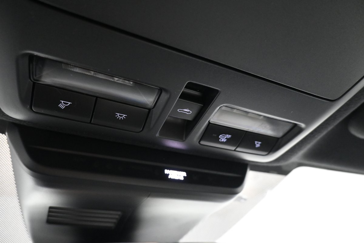 Foto Mazda MX-30 25