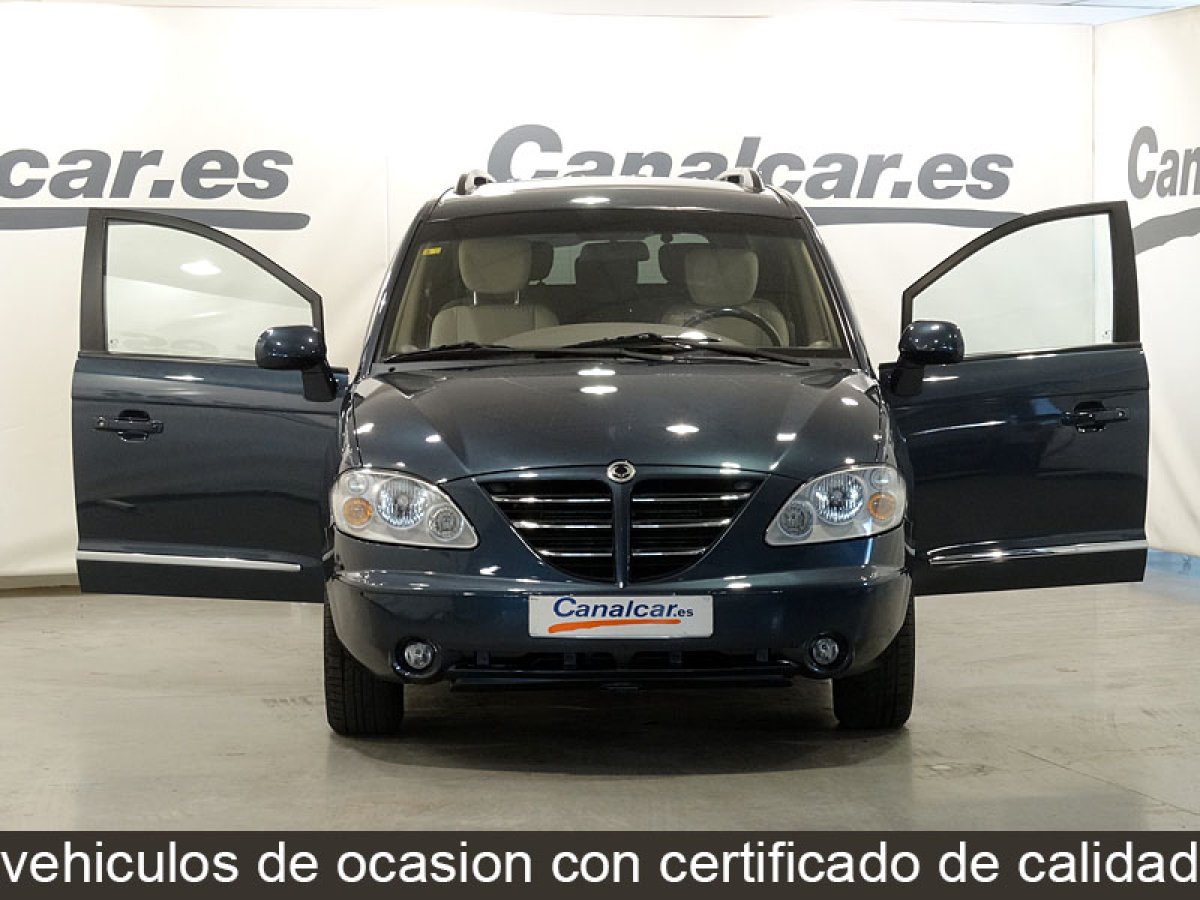 Foto Ssangyong Rodius 3