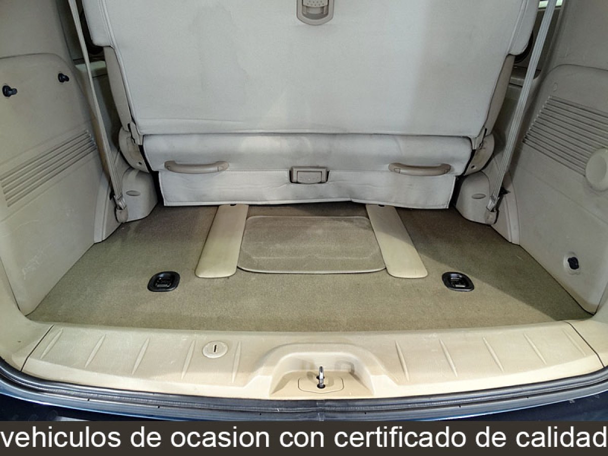 Foto Ssangyong Rodius 12