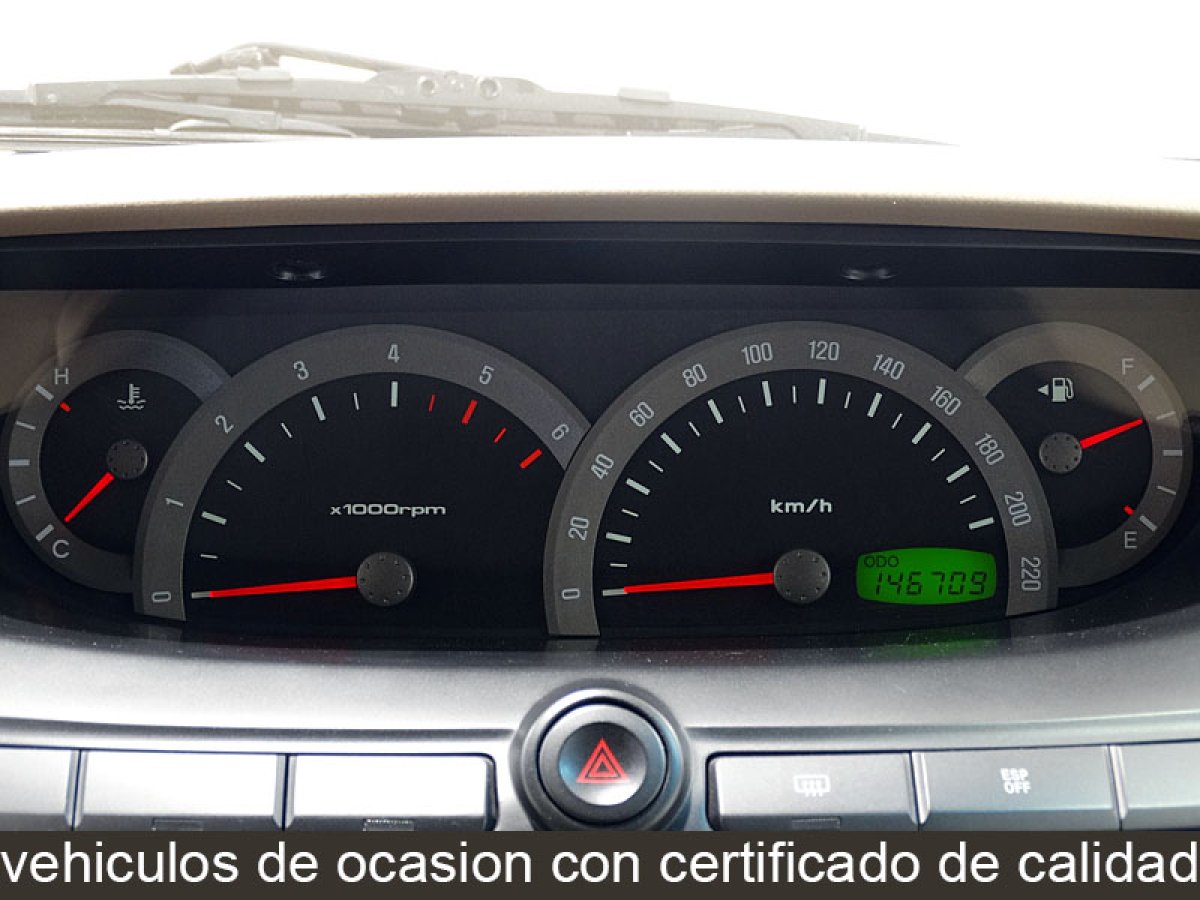 Foto Ssangyong Rodius 28