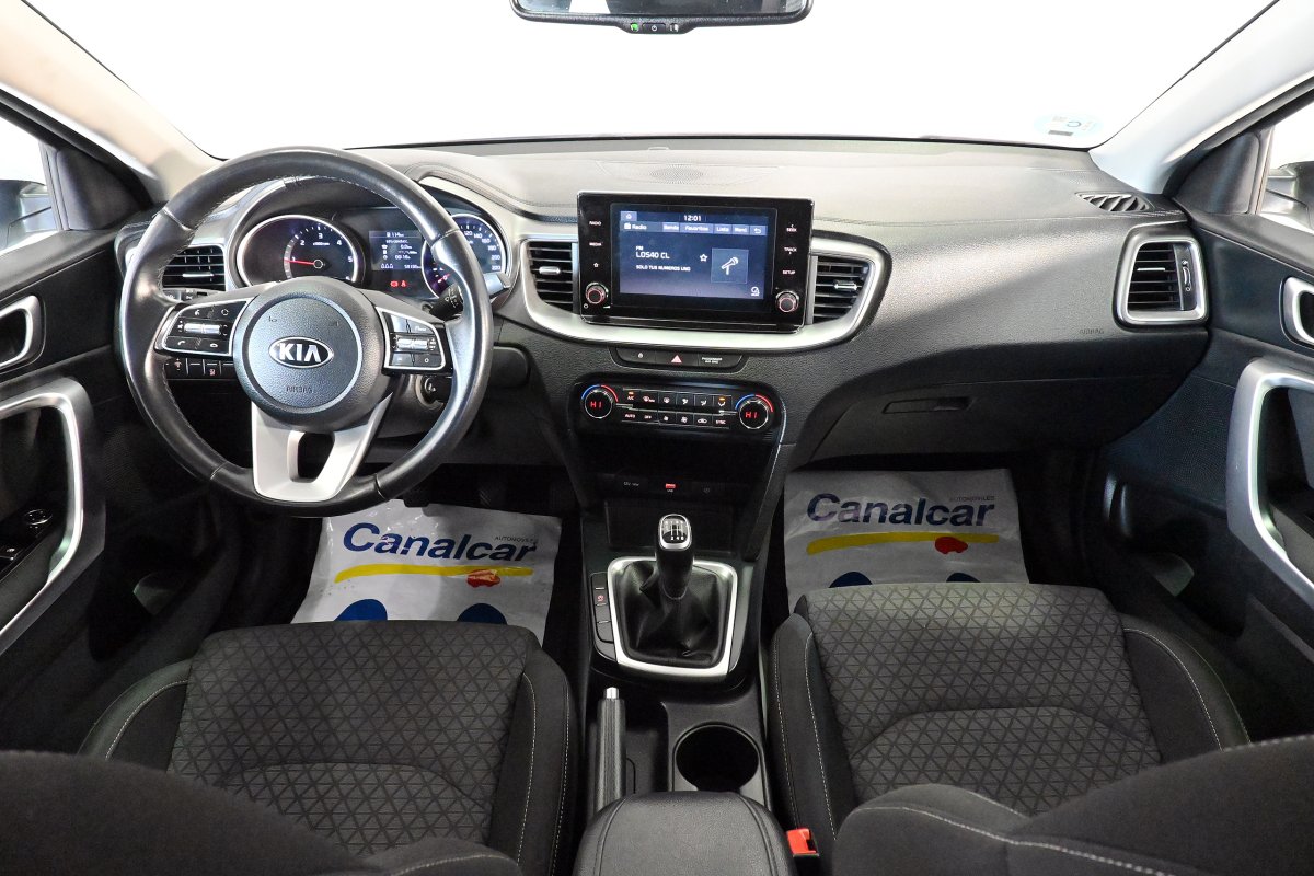 Foto Kia Ceed 21