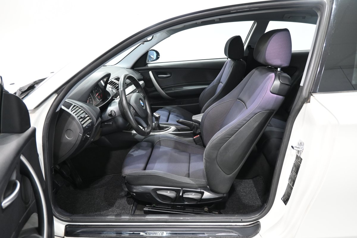 Foto Bmw 118i 10