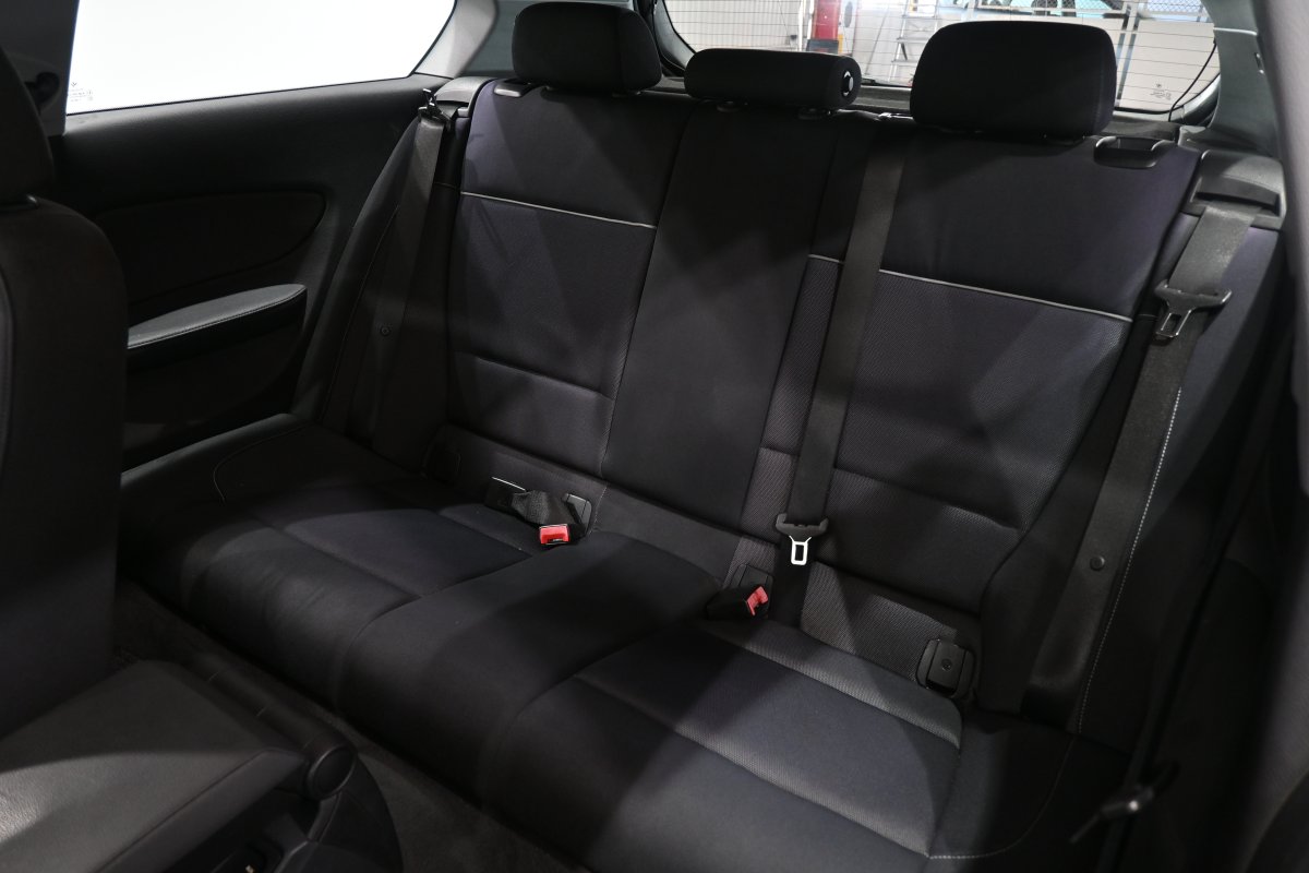 Foto Bmw 118i 11