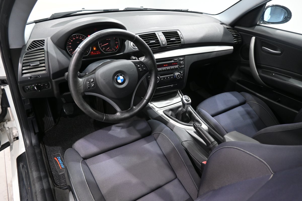 Foto Bmw 118i 9
