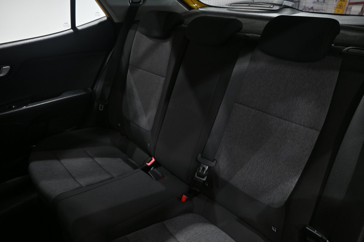 Foto Kia Stonic 11