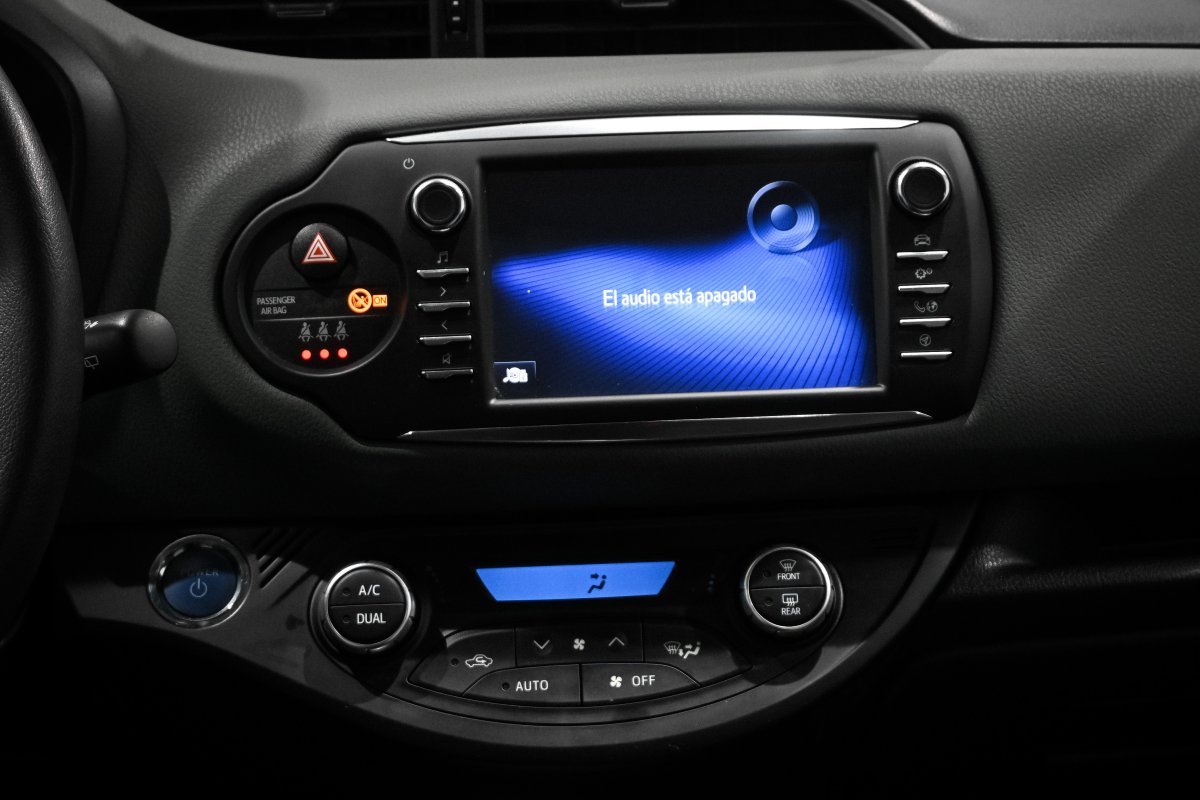 Foto Toyota Yaris 12