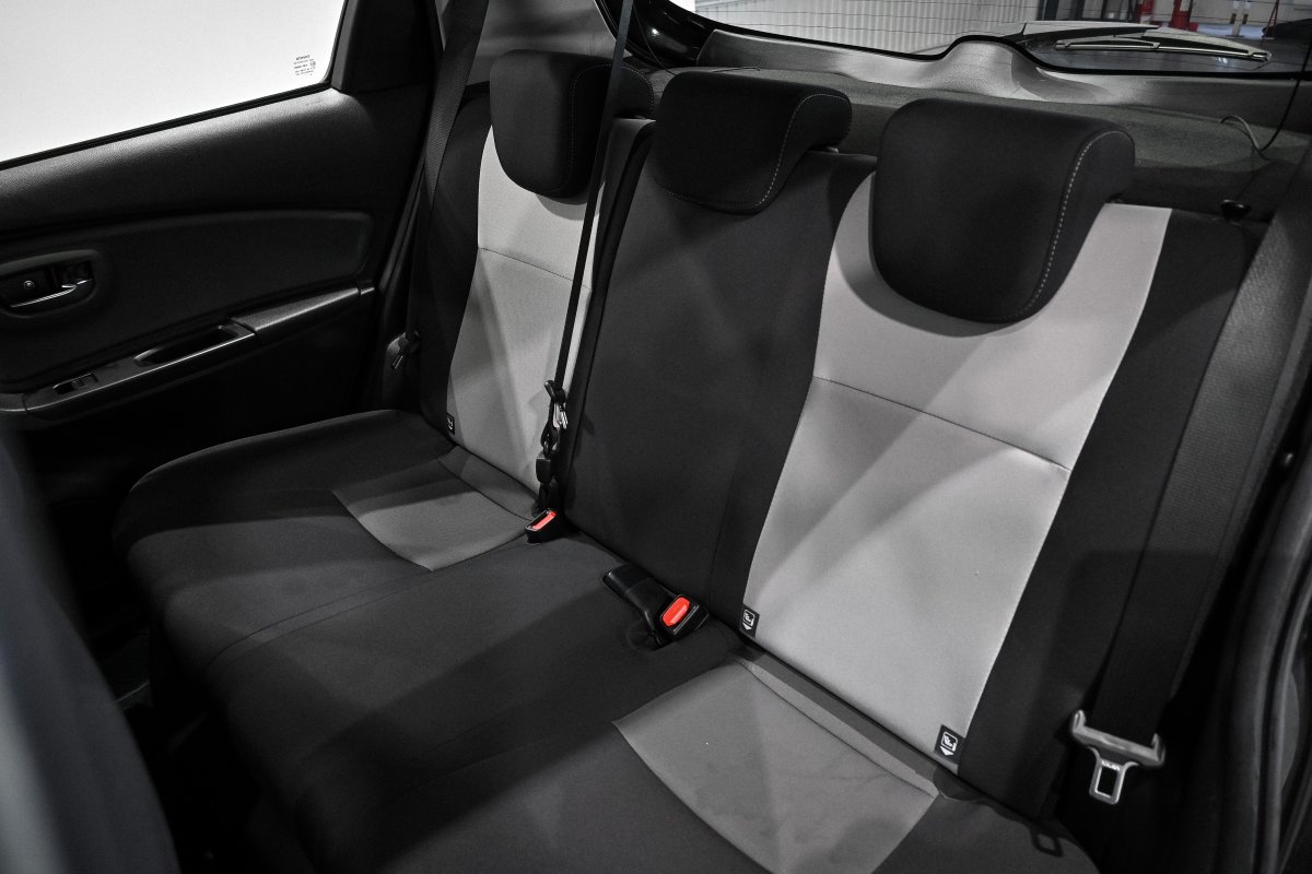 Foto Toyota Yaris 11