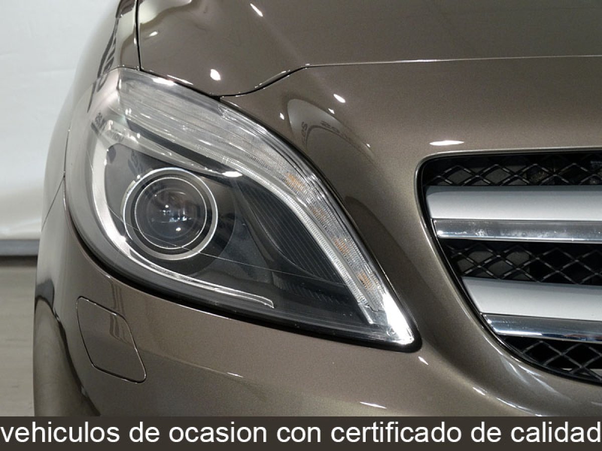 Foto Mercedes-Benz B 180 11