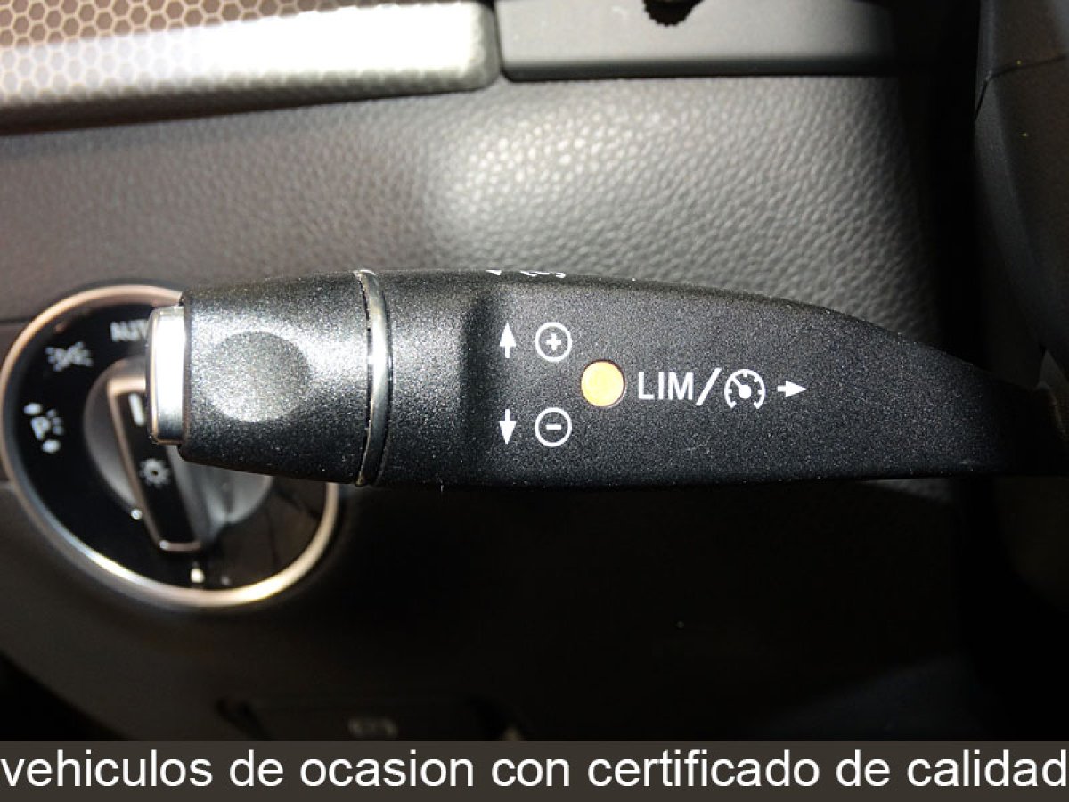 Foto Mercedes-Benz B 180 22