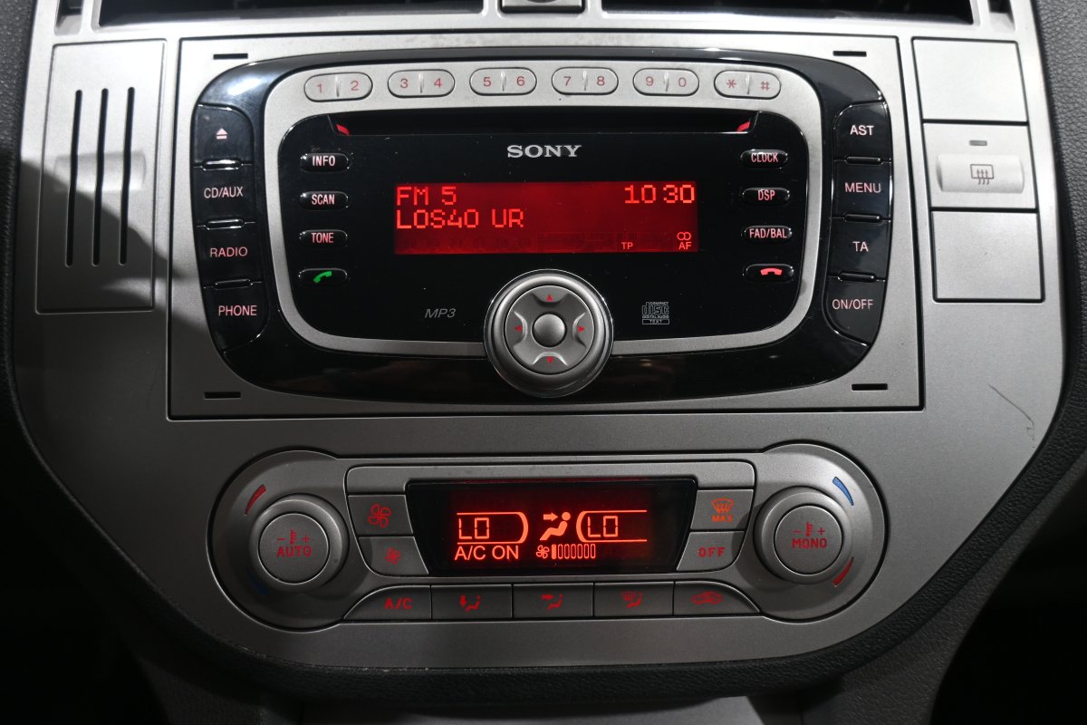 Foto Ford Kuga 15