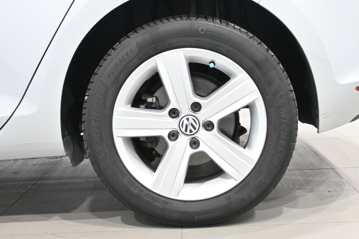 Foto Volkswagen Golf 28