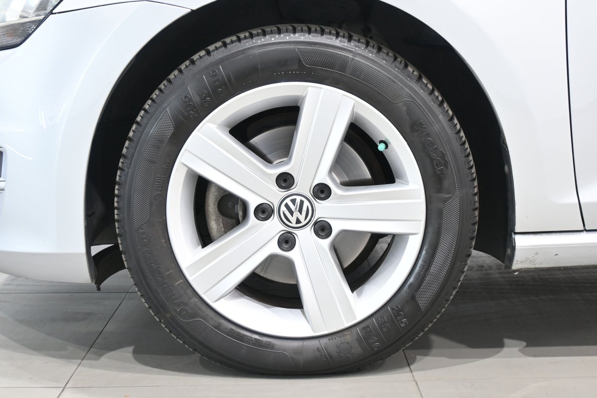 Foto Volkswagen Golf 29