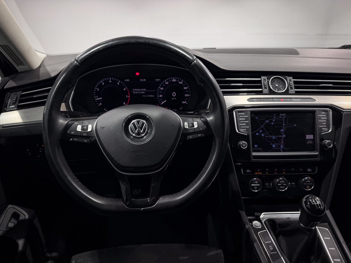 Foto Volkswagen Passat 18