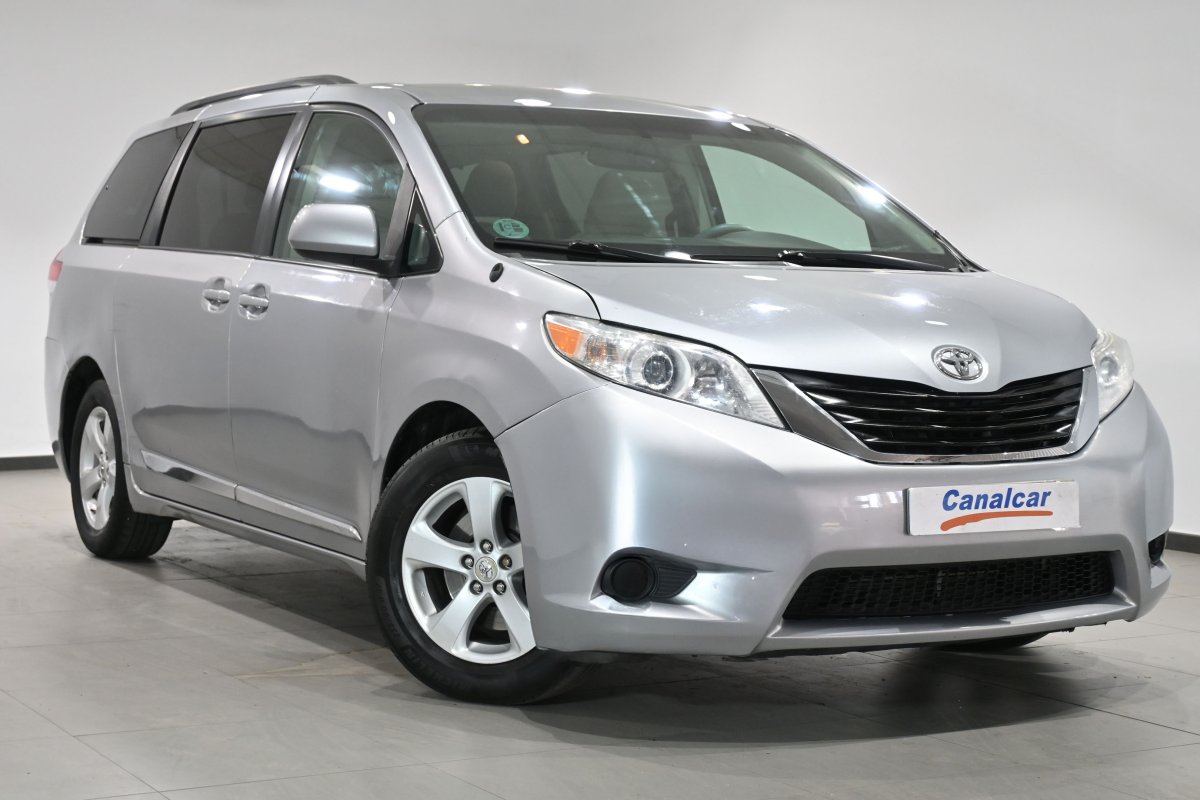 Foto Toyota Sienna 3