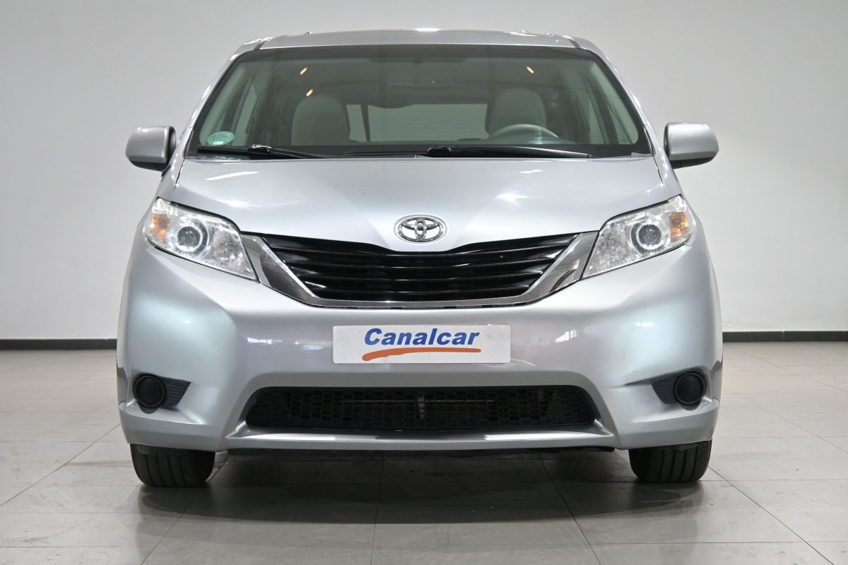 Foto Toyota Sienna 2