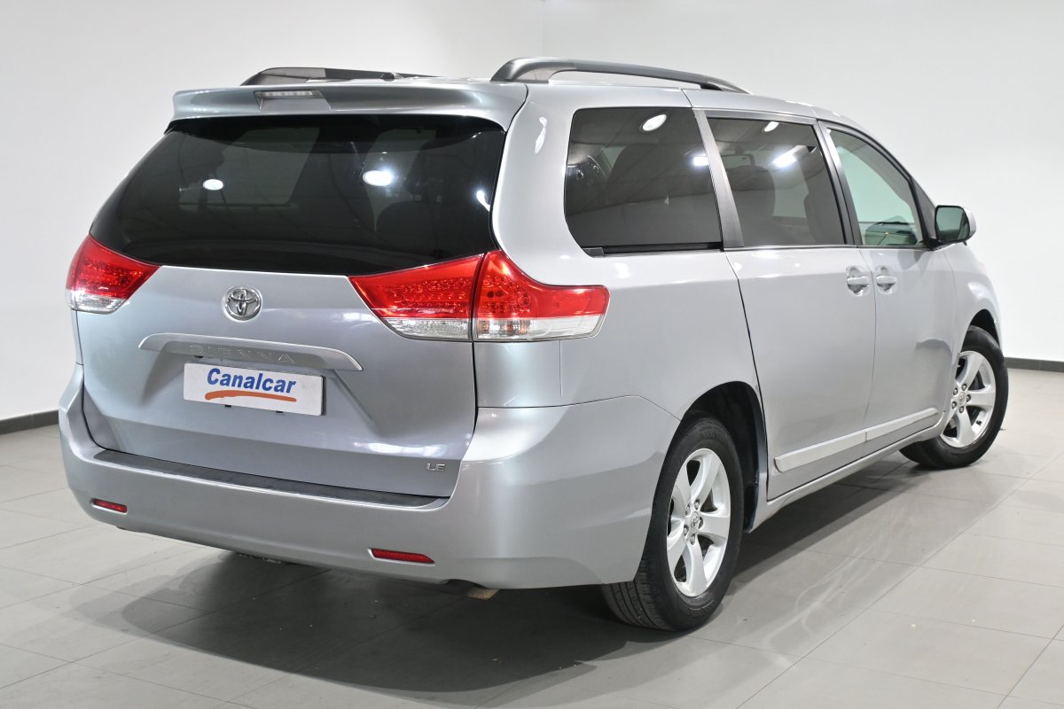 Foto Toyota Sienna 4