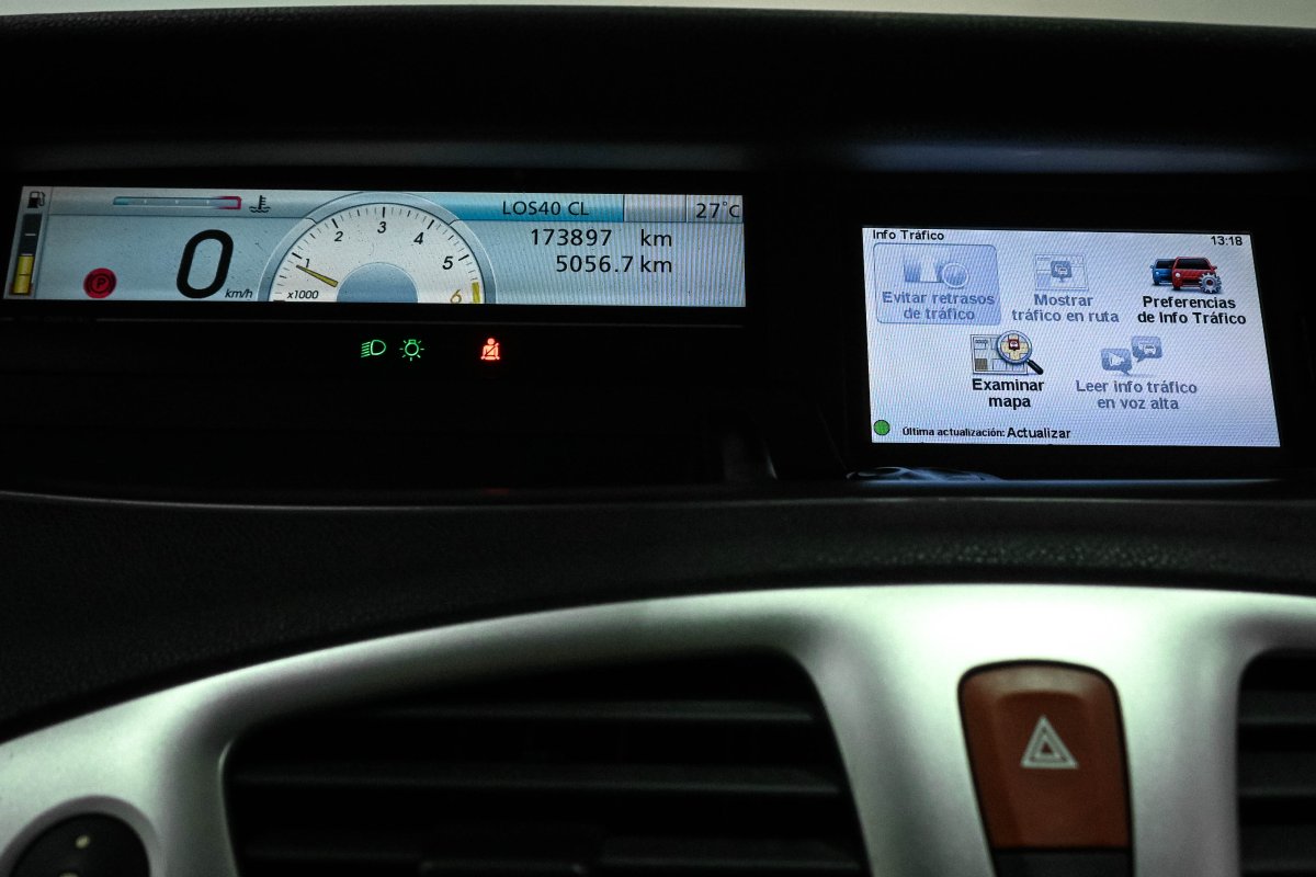 Foto Renault Grand 15