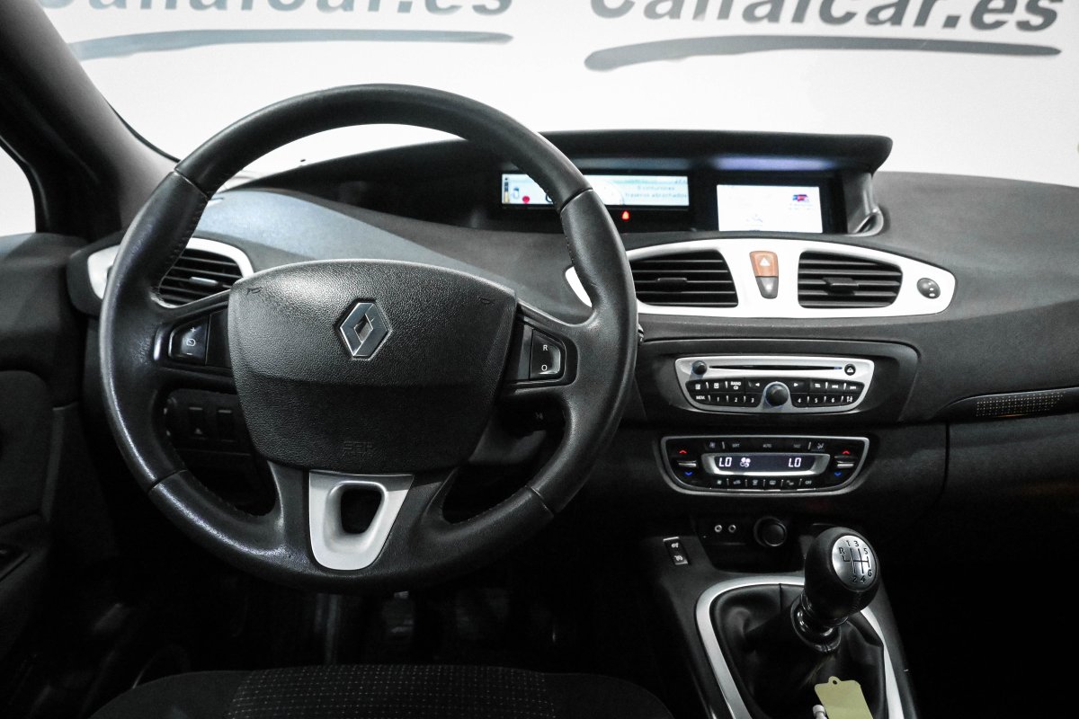 Foto Renault Grand 21