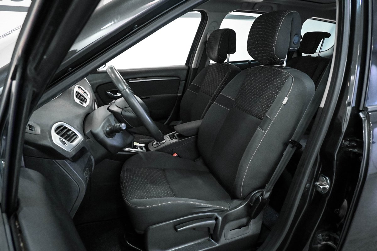 Foto Renault Grand 11