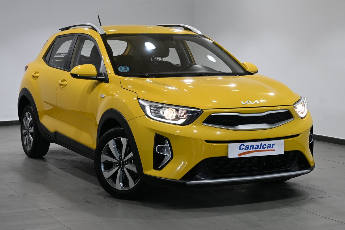 Foto Kia Stonic 1.0 TGDi Concept 100cv 3