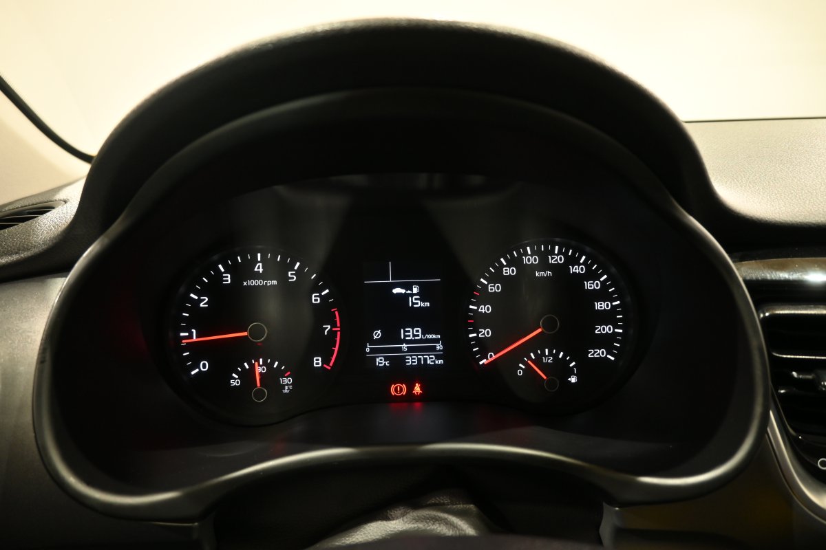 Foto Kia Stonic 1.0 TGDi Concept 100cv 13