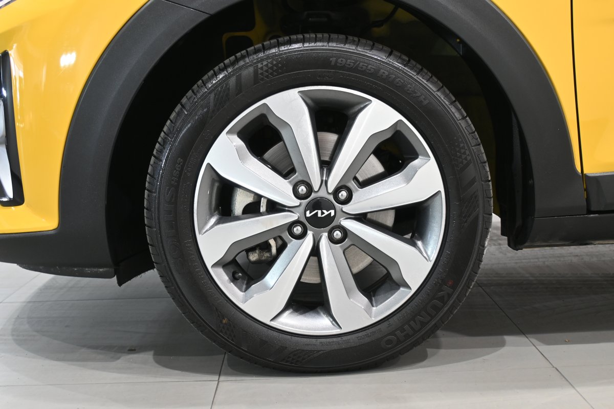 Foto Kia Stonic 1.0 TGDi Concept 100cv 25