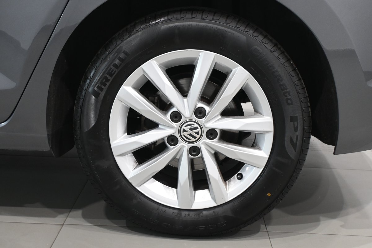Foto Volkswagen Touran 28