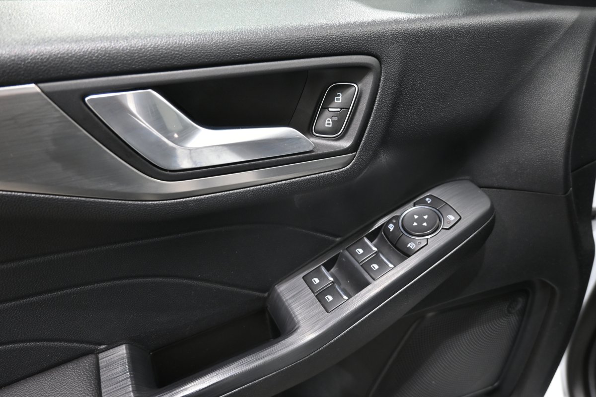 Foto Ford Kuga 25