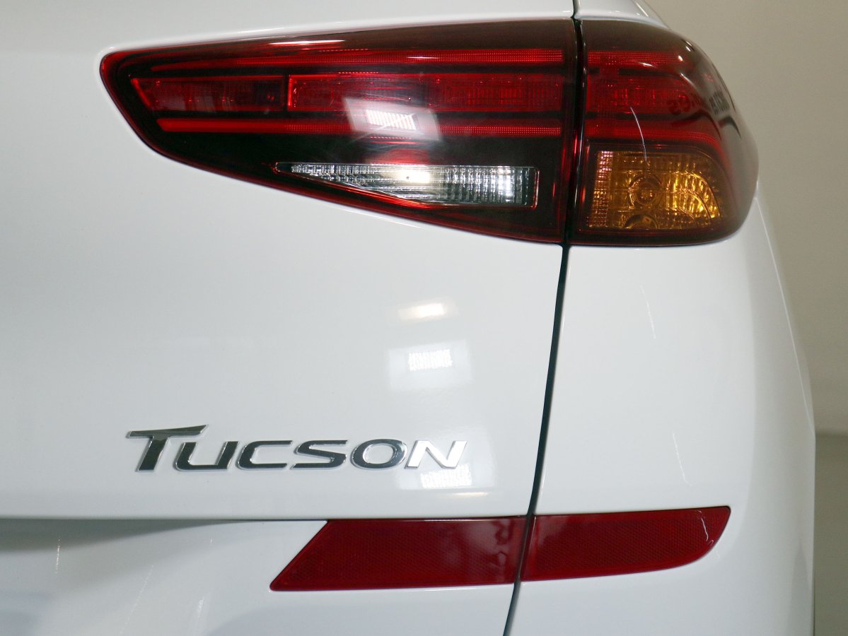 Foto Hyundai Tucson 10