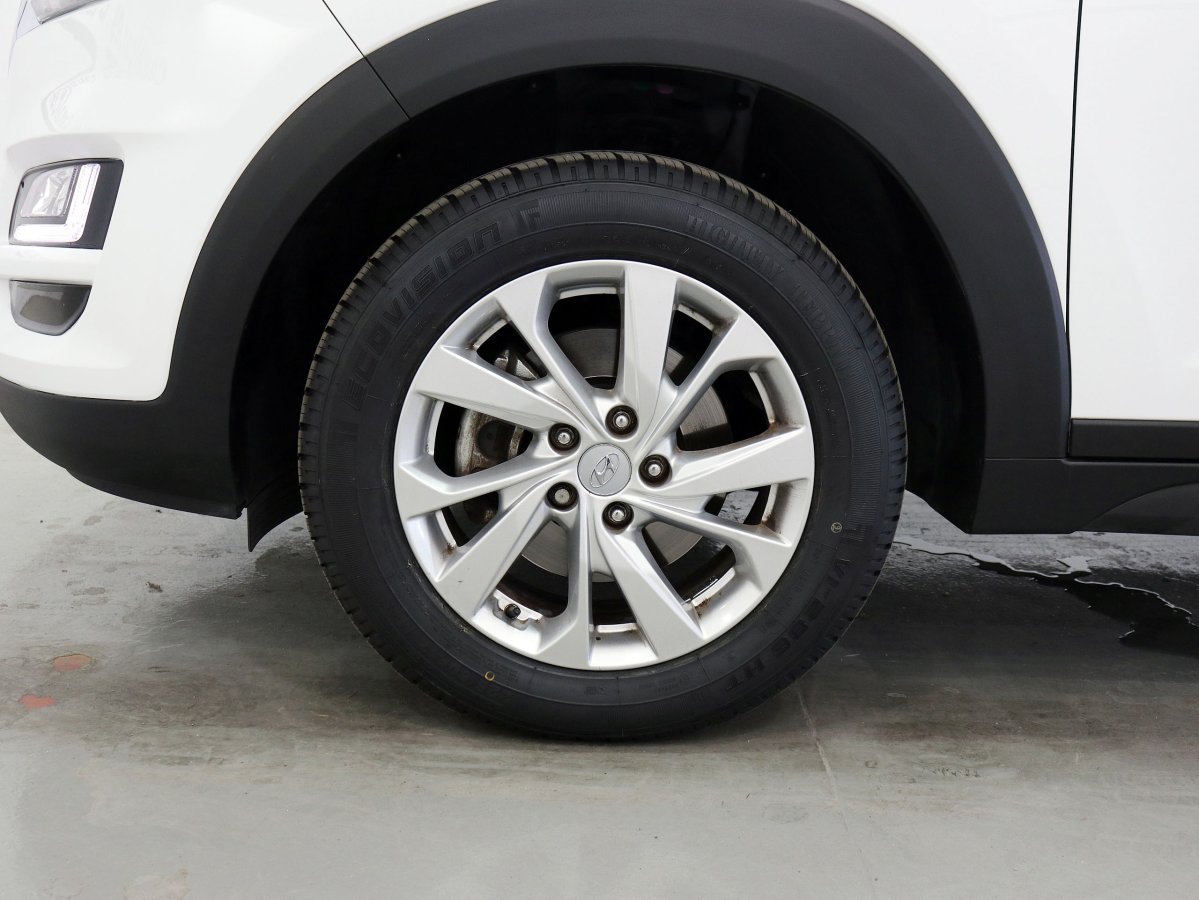 Foto Hyundai Tucson 27