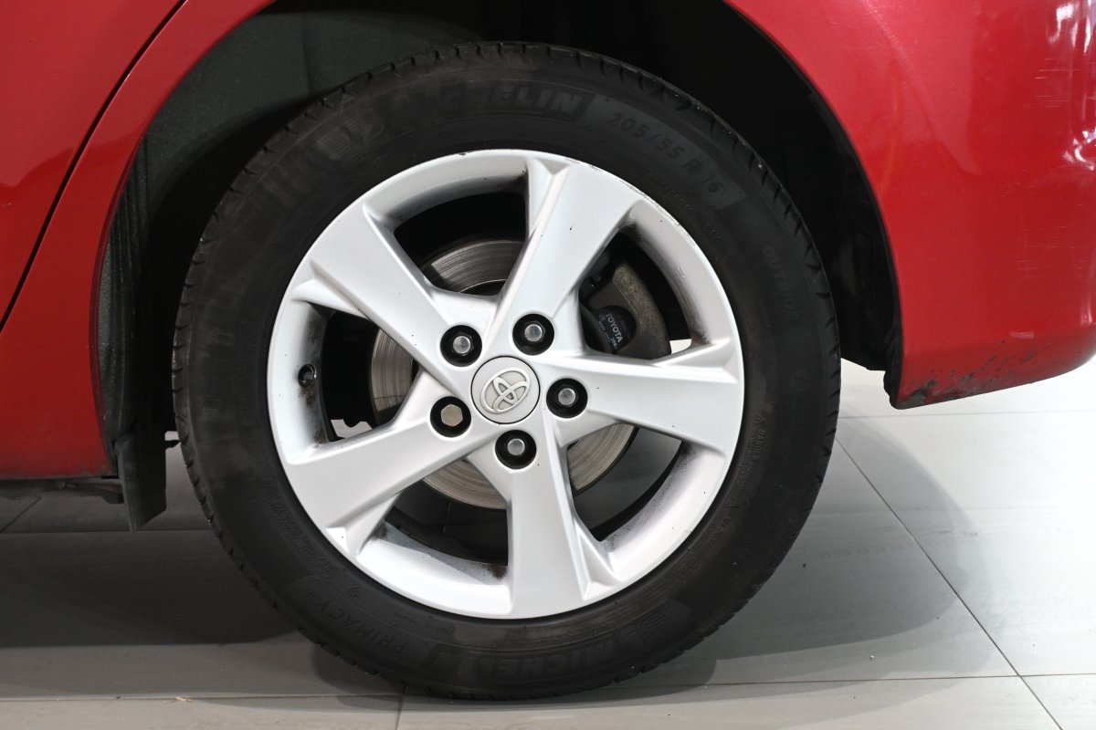 Foto Toyota Auris 21