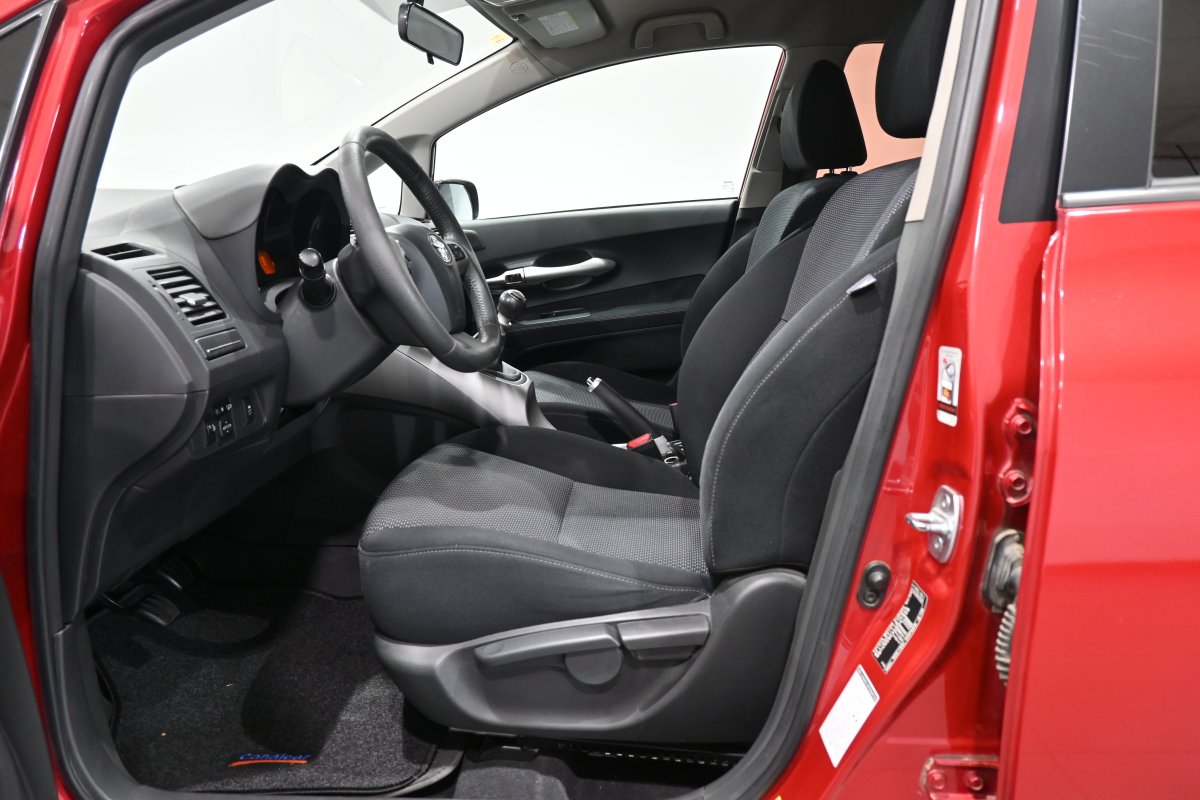 Foto Toyota Auris 9