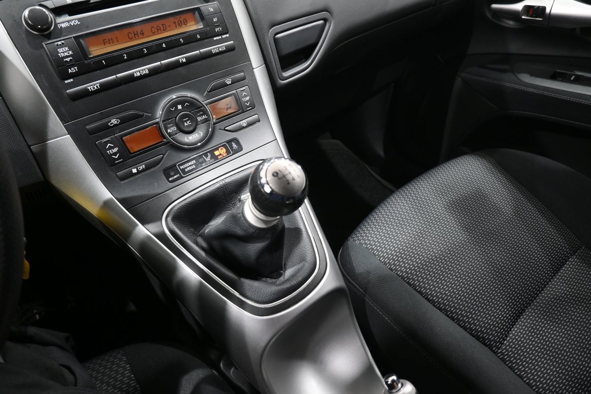 Foto Toyota Auris 14