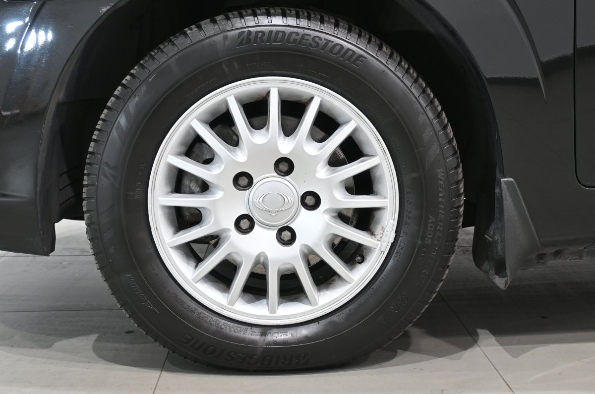 Foto Ssangyong Rodius 29