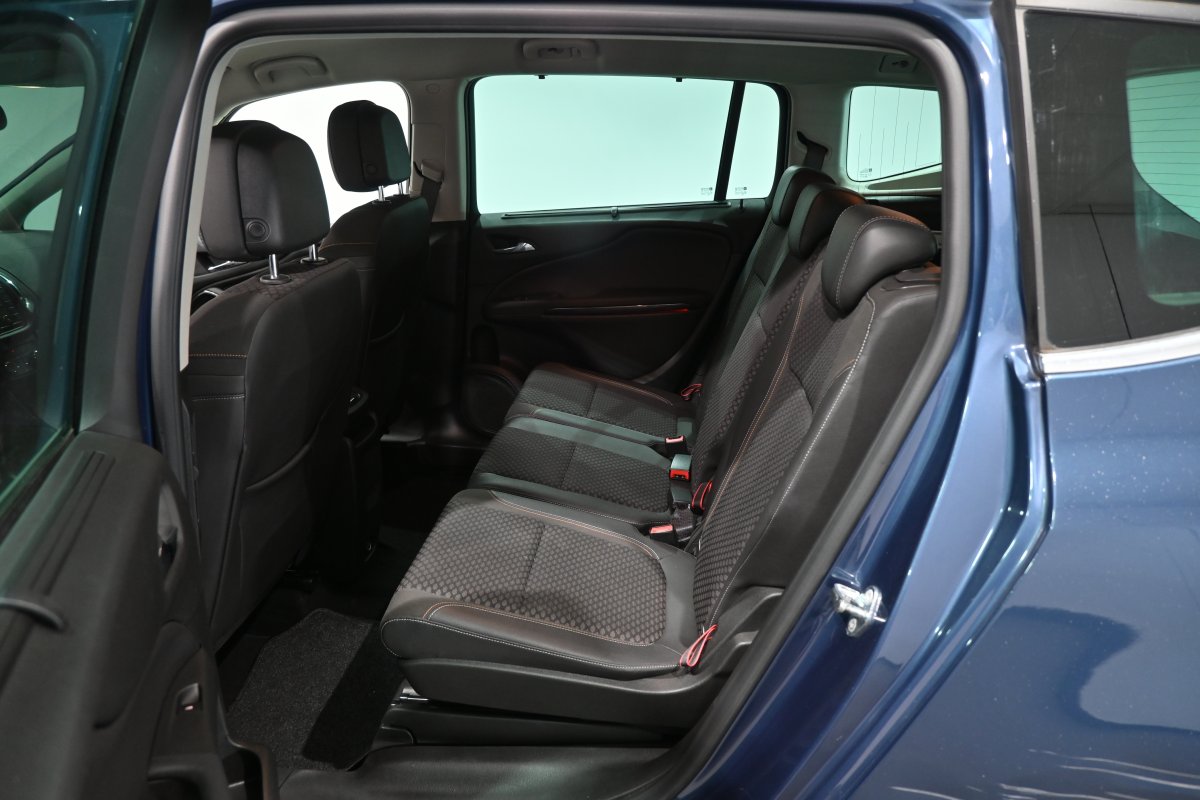 Foto Opel Zafira 11