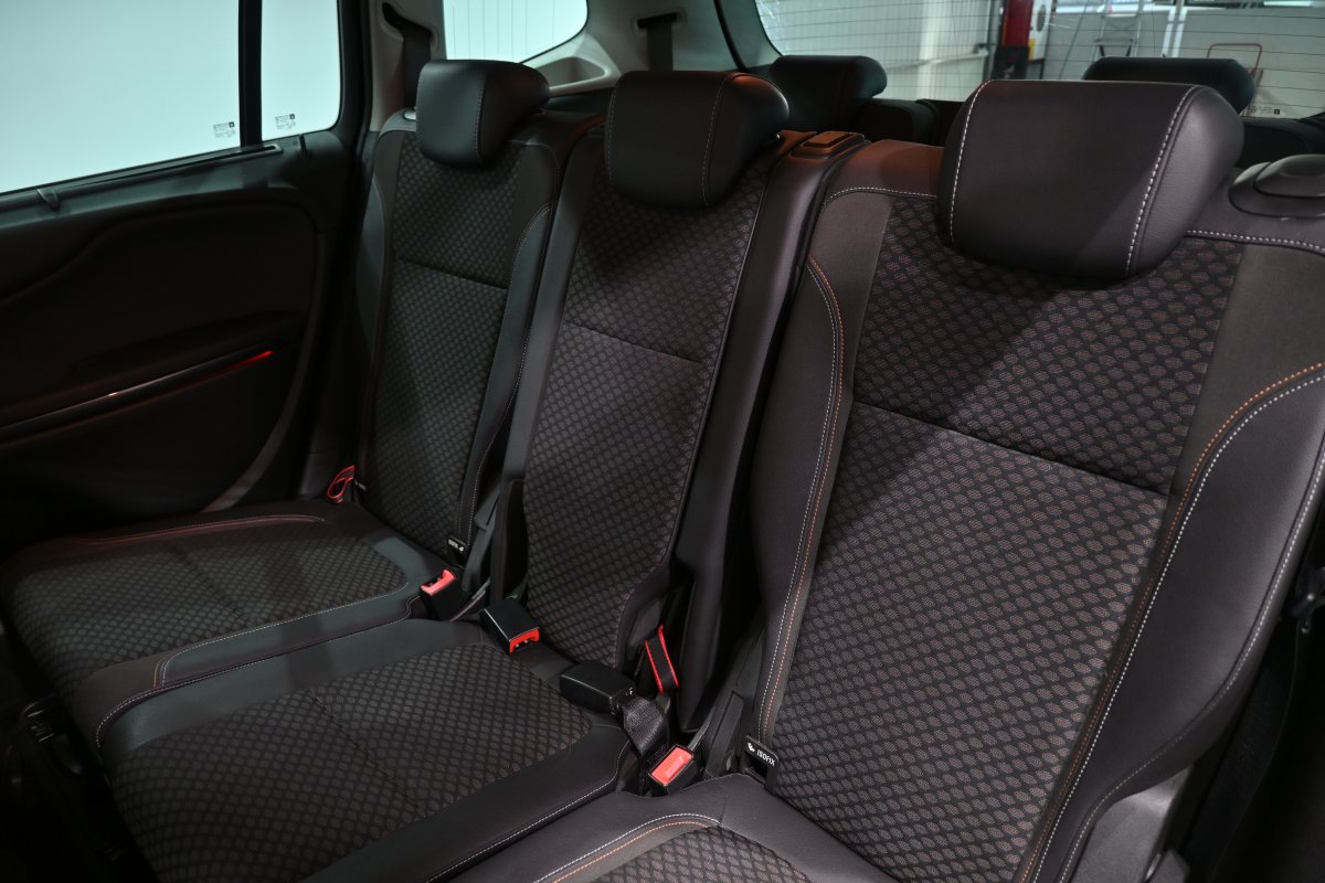 Foto Opel Zafira 12