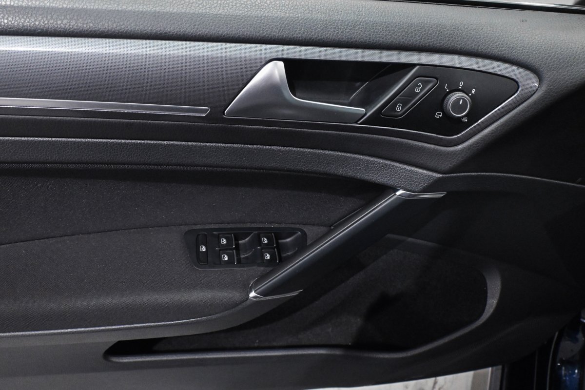 Foto Volkswagen Golf 9